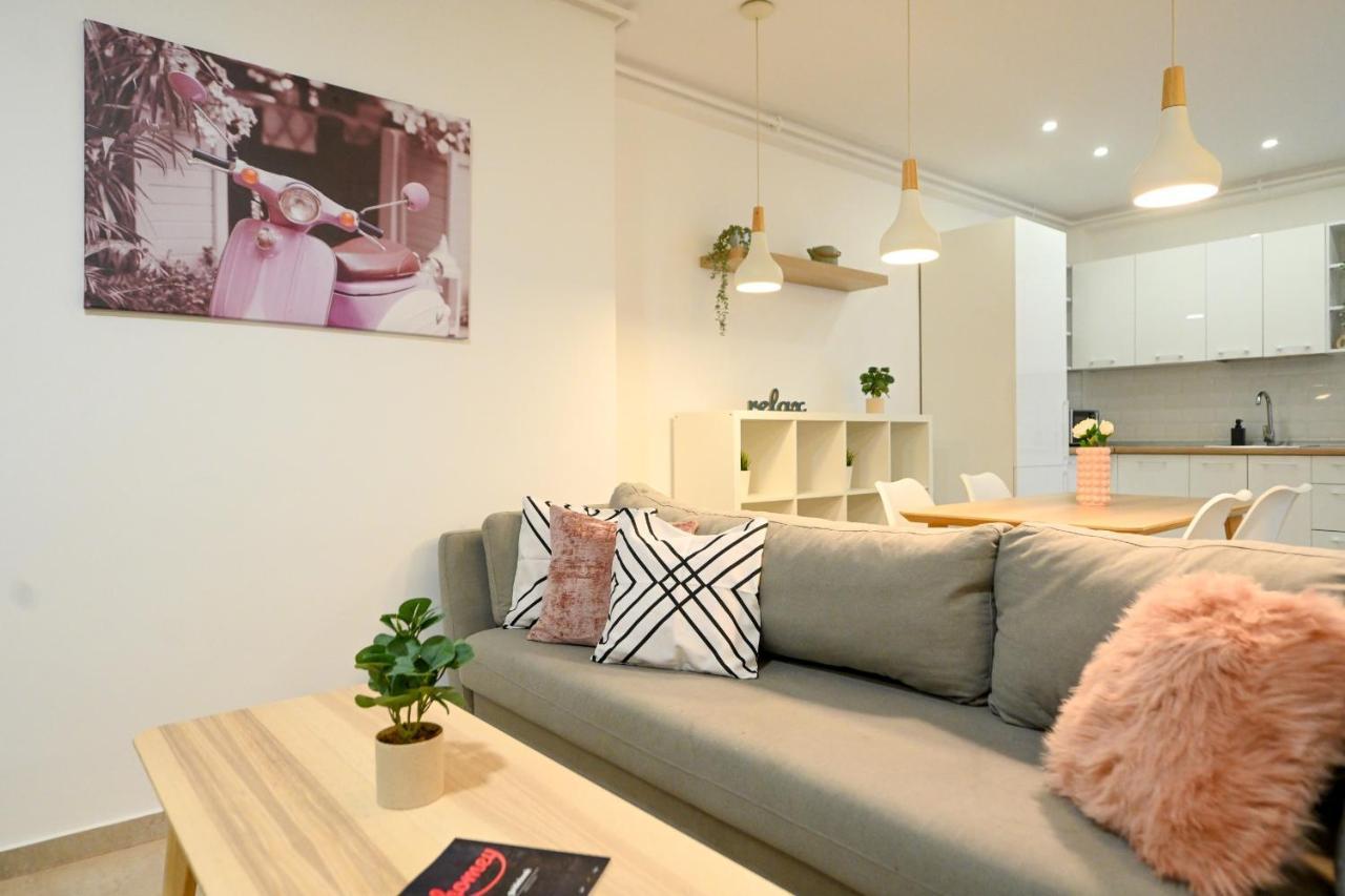 Splendid 2Br Apartment With Breathtaking Views Of Casa Poporului บูคาเรสต์ ภายนอก รูปภาพ